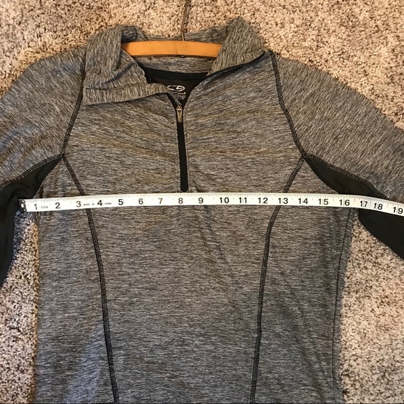Champion Running Pull Over Size Small - Picture 7 of 7